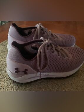 Under Armour Women's Hovr Sonic 4 Mauve Mesh Running Shoes size 8